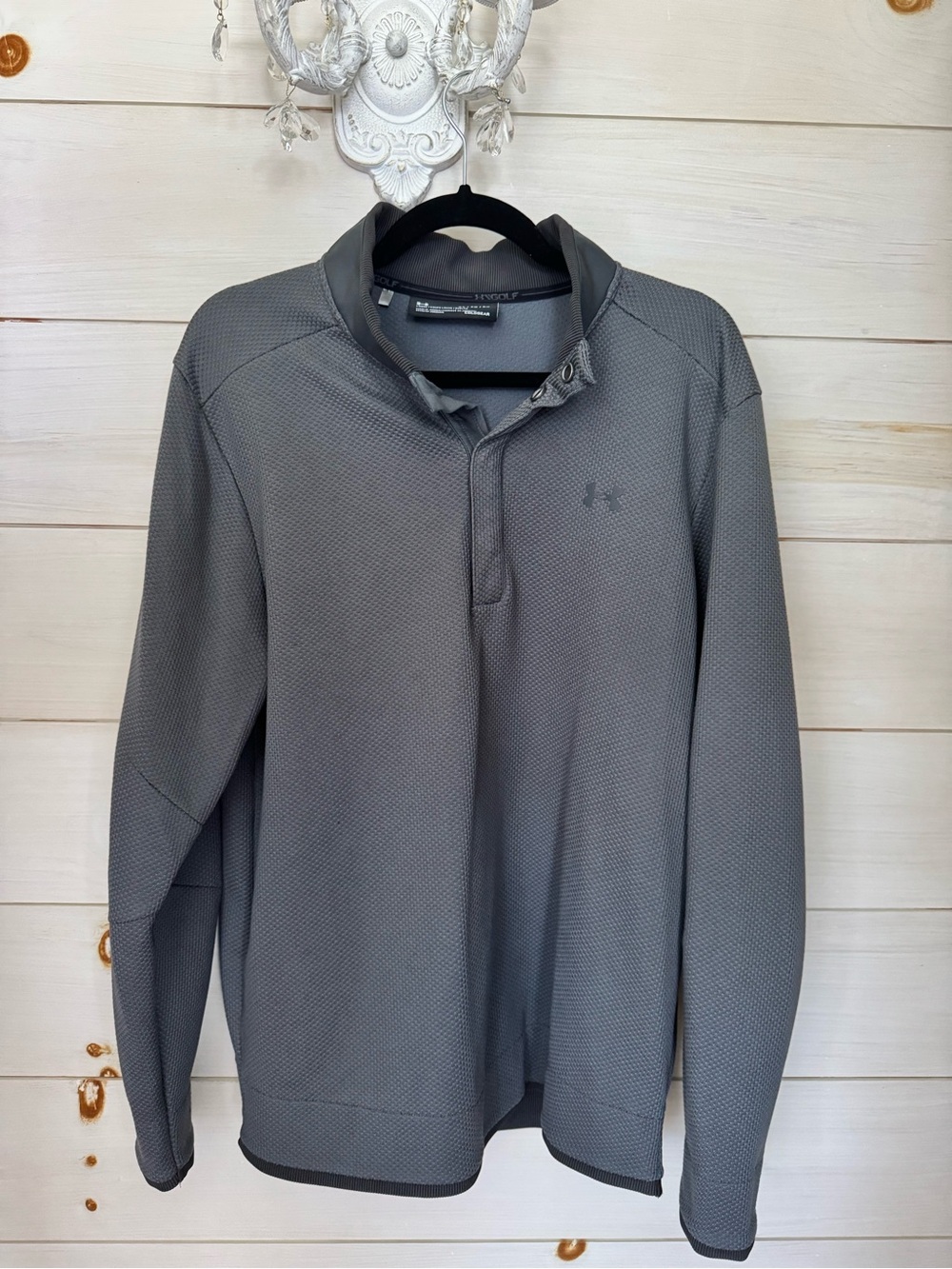 Under Armour Men’s Gray Textured Quarter-Zip Pullover